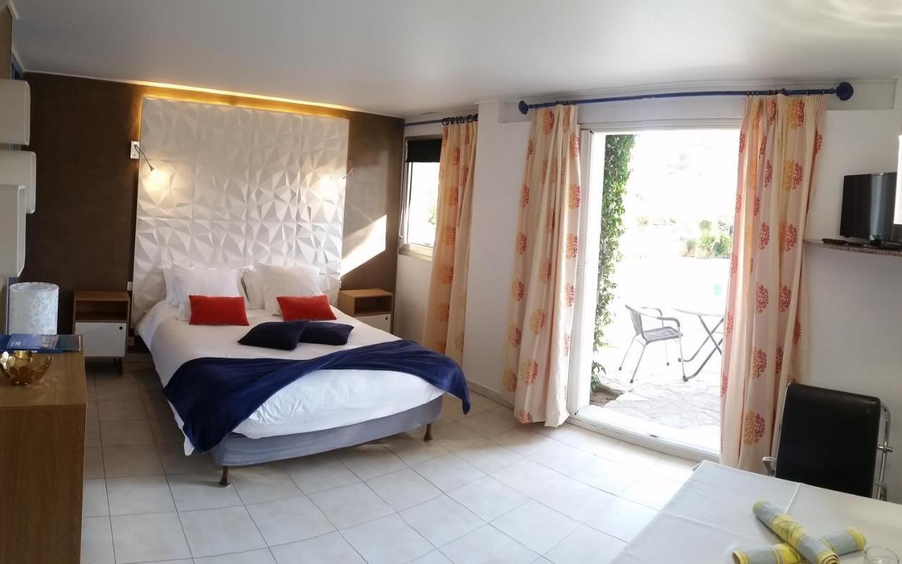 Chambre D'Hotes La Potiniere Saint-Raphaël エクステリア 写真